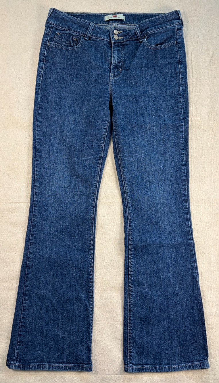 Levi’s 526 Slender Boot Jeans Women 12M Blue Bootcut Flap Pocket Y2K